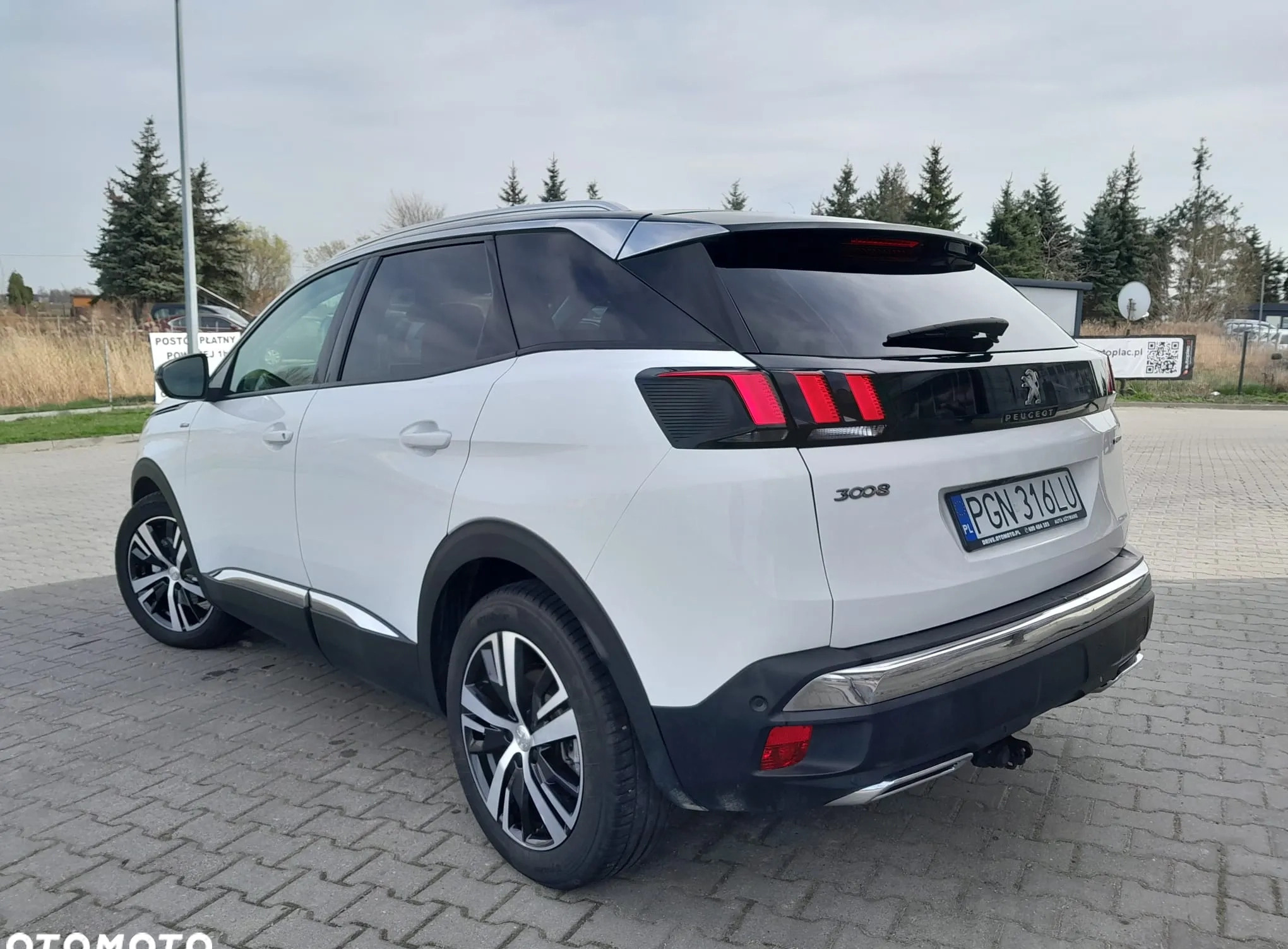 Peugeot 3008 cena 76800 przebieg: 46944, rok produkcji 2018 z Ustrzyki Dolne małe 191